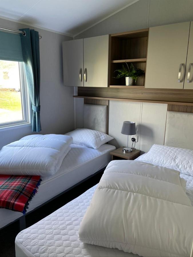 6 Berth Comfy Homely Caravan, Dog Friendly Belton with Browston Exterior photo