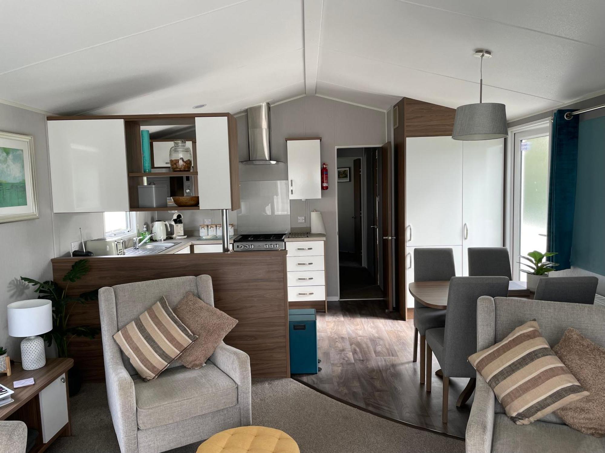 6 Berth Comfy Homely Caravan, Dog Friendly Belton with Browston Exterior photo
